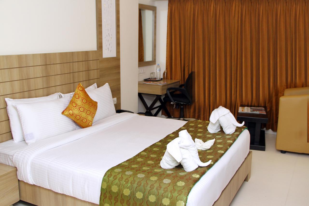 Vinayaga By Poppys ,Kumbakonam Hotel Exterior foto